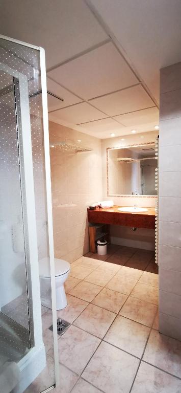 Kúpeľňa v ubytovaní Ágnes Hotel