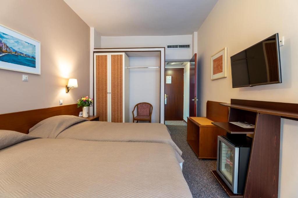 Queen Olga Hotel - Resim 15