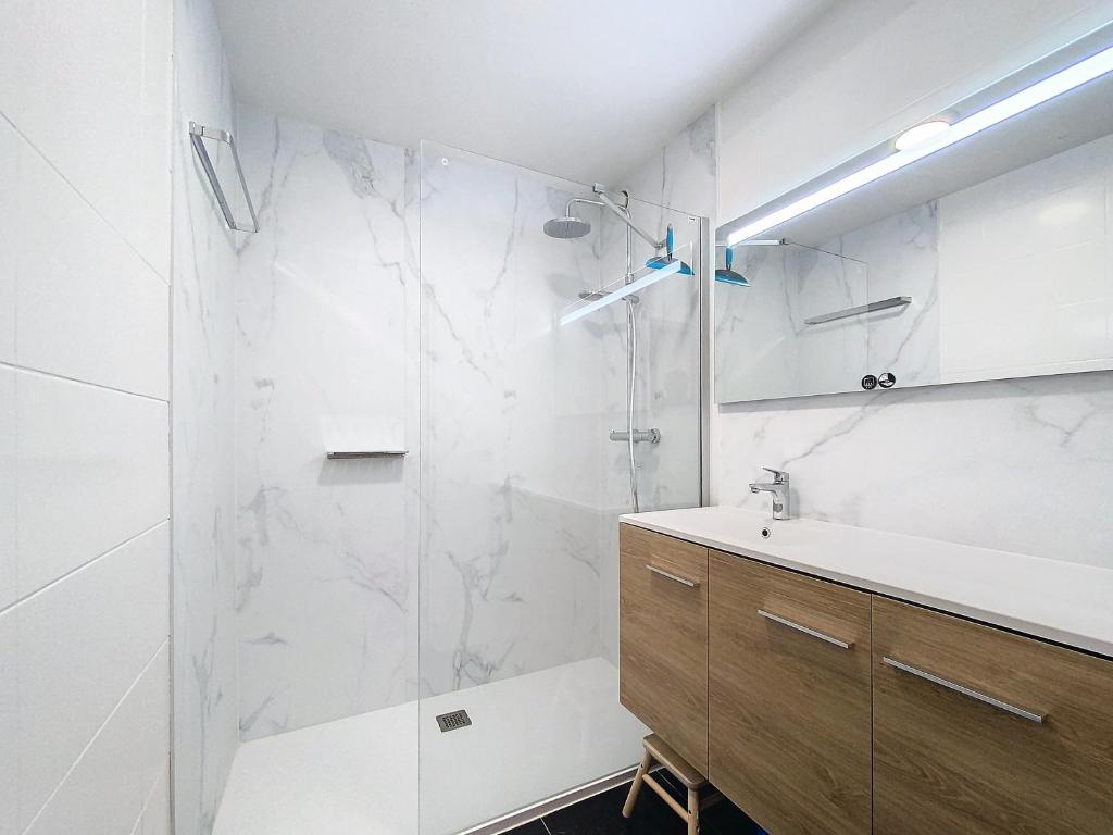 Koupelna v ubytování Appartement 'Emmy' in Oostduinkerke - Bad