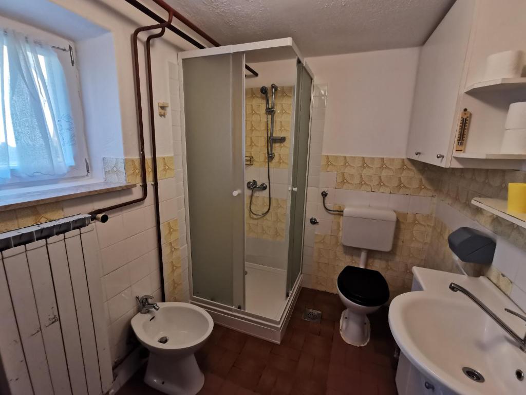 Koupelna v ubytování Na Kopitarjevi