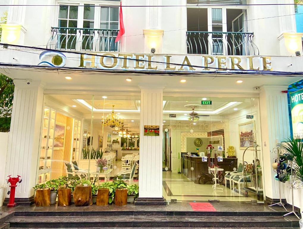 Hotel La Perle, Huế mat tien khach san