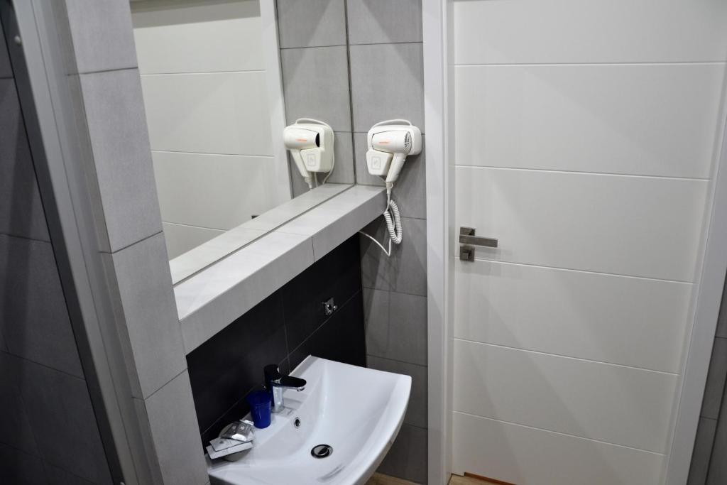 Łazienka w obiekcie Apartamenty Krawiecka