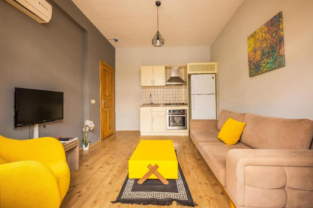 Old Town Deluxe Flats - 3