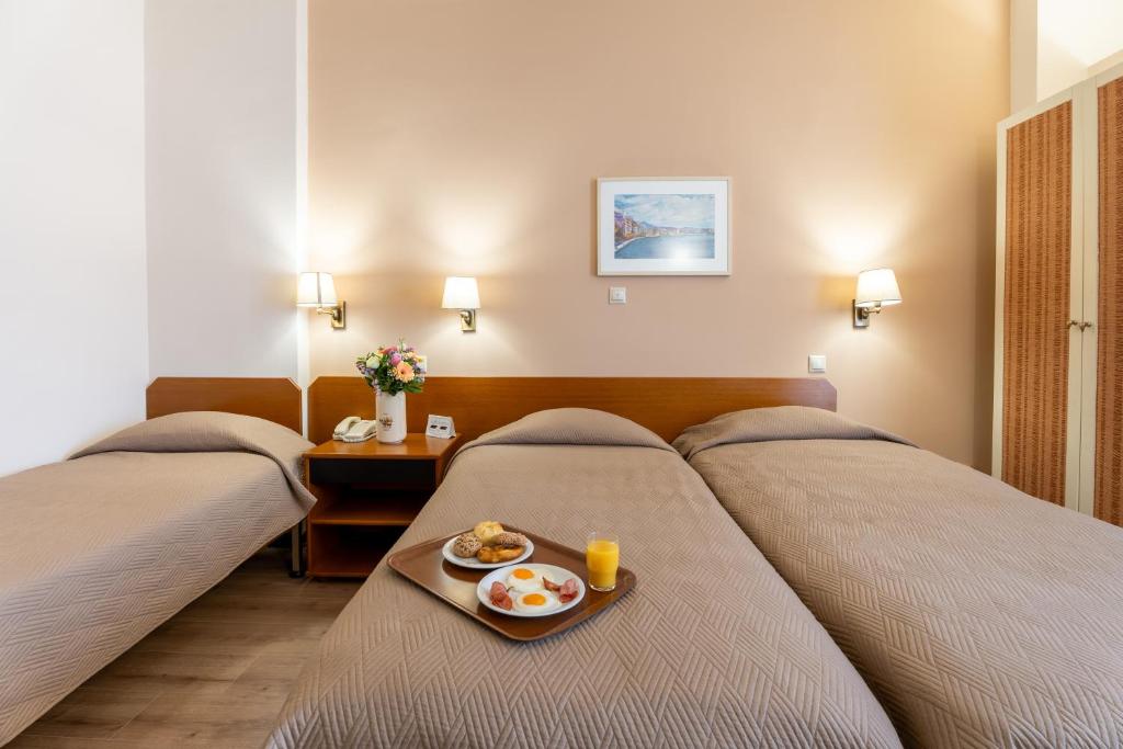 
Superior Triple Room
