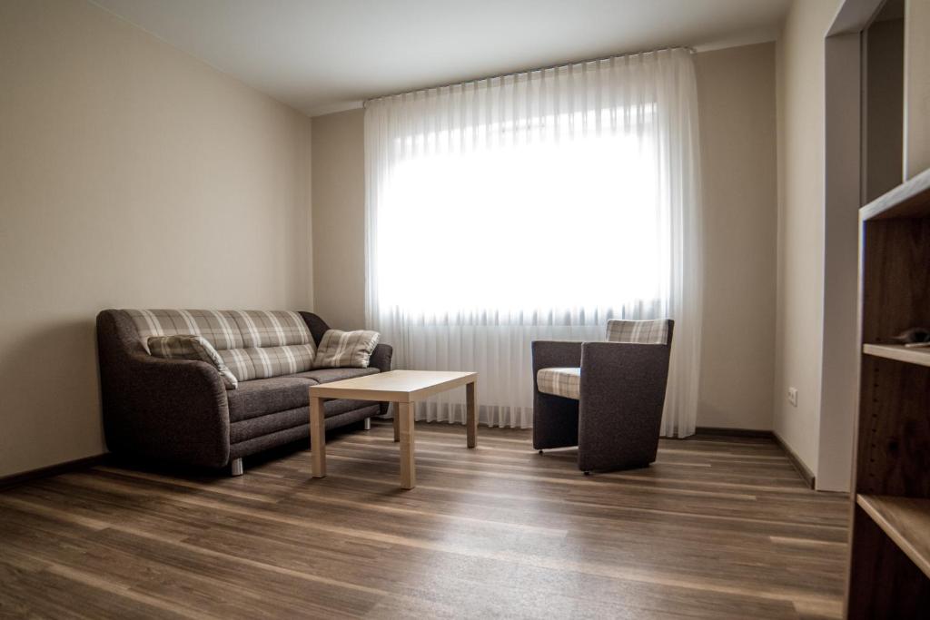 Hotel & Gasthof Richard Held - Economy Dreibettzimmer Im Gästehaus