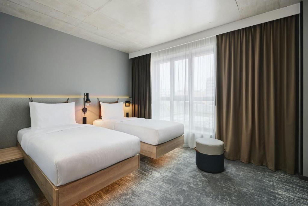 Moxy Warsaw City - Resim 28