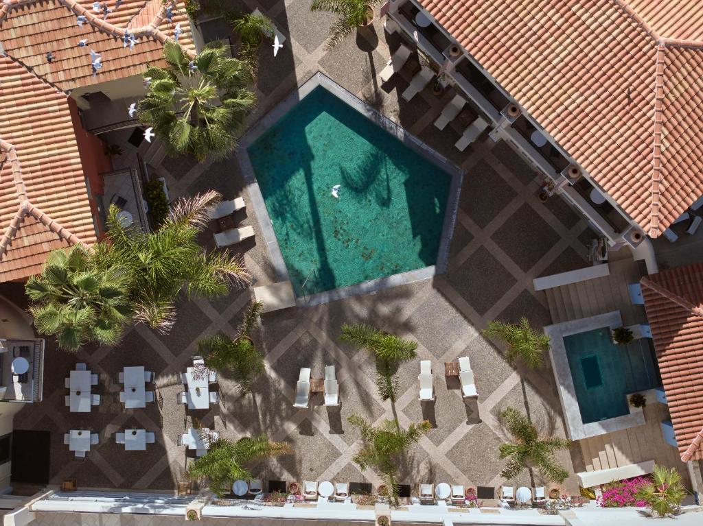 Grecotel Plaza Beach House - Resim 5