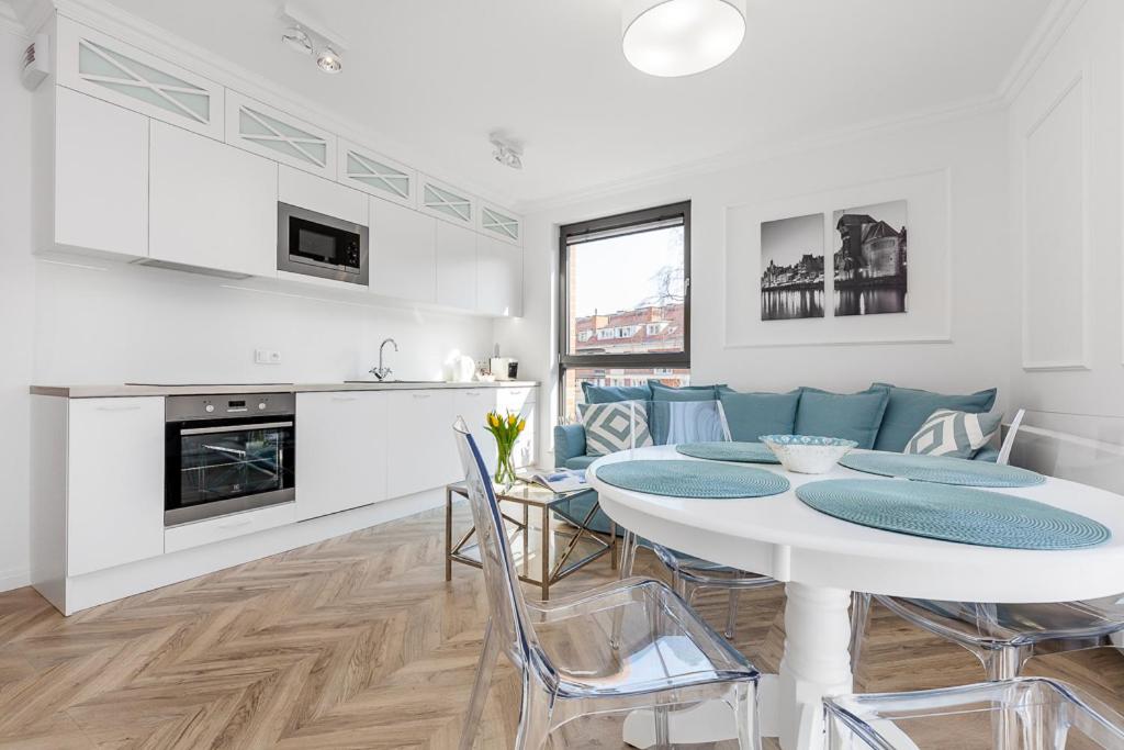 Flatbook - Old Town Deluxe Apartments with Sauna and Parking - 13