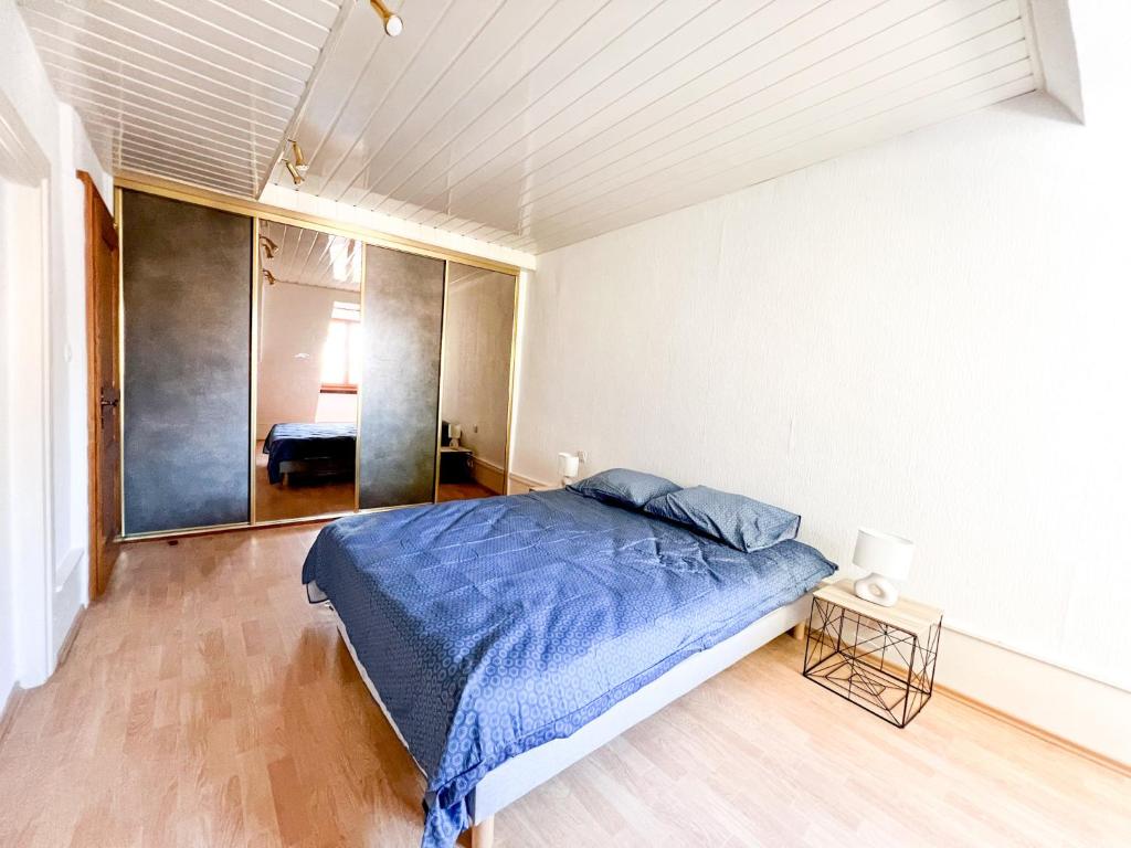 Central & quiet, Full apt for 8 Trésor caché – photo 6