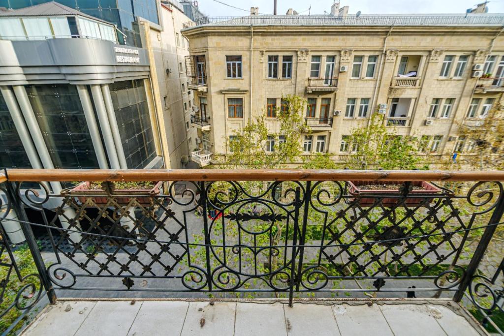فضای داخلی Apartment PRİMO در باکو - تصویر ۳
