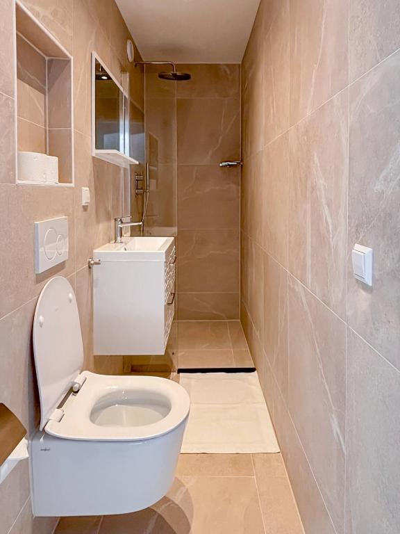 VISSERSLUST Rooms, Apartments and Houseboats - Twin Room With Lake View