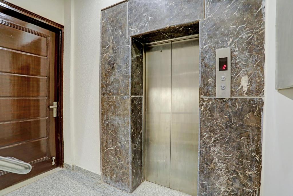 Fotografie z fotogalerie ubytování Townhouse DSR SECTOR 19 v destinaci Kālkāji Devi