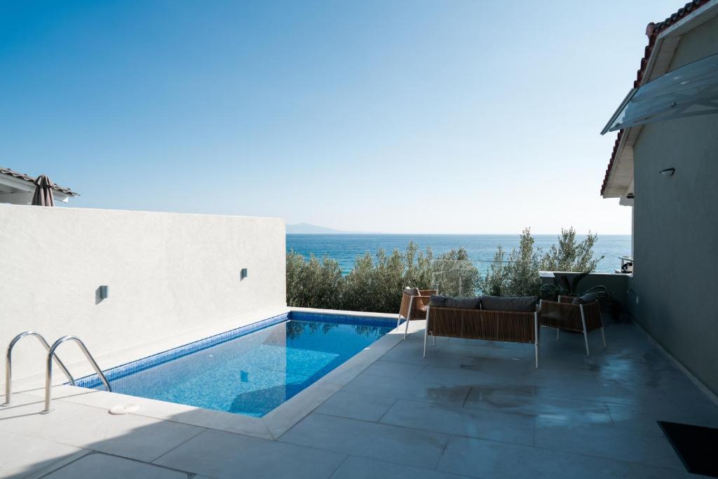 Bazén v ubytování Aegean View Villa nebo v jeho okolí