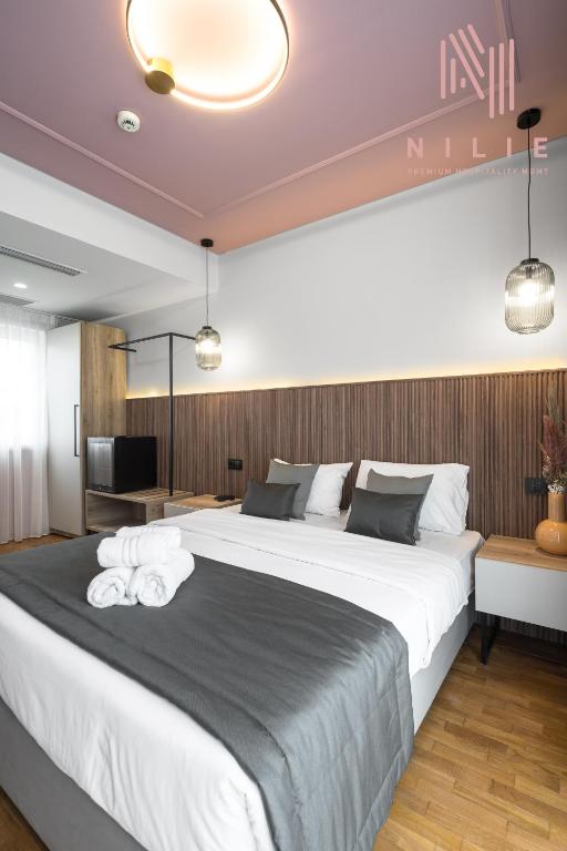 Esther Suites, Nilie Hospitality MGMT - Resim 43