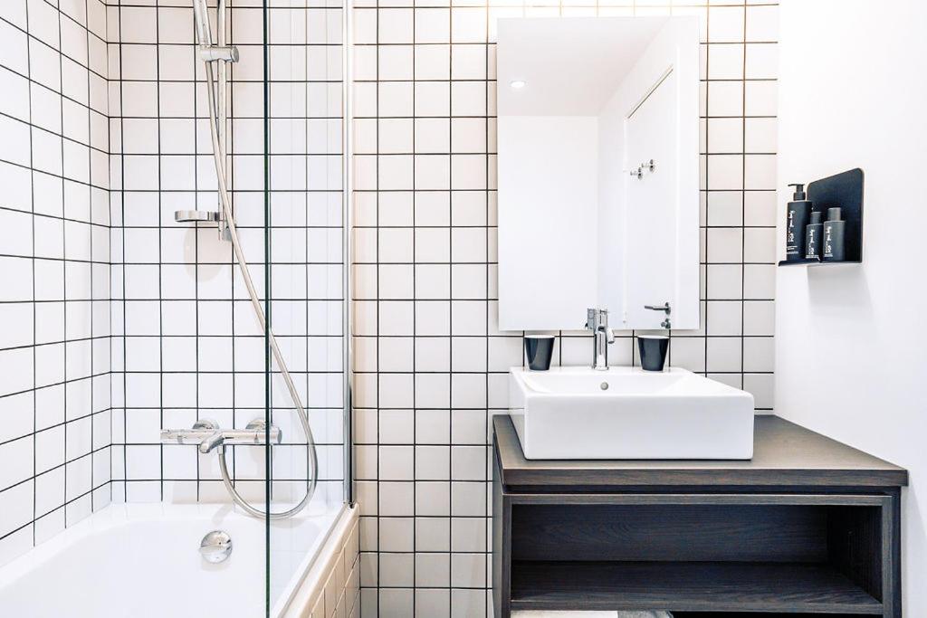 RockyPop Marseille Appartements - Resim 35