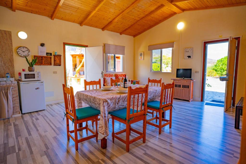 Kuchyň nebo kuchyňský kout v ubytování Casa Rural Buda Terra