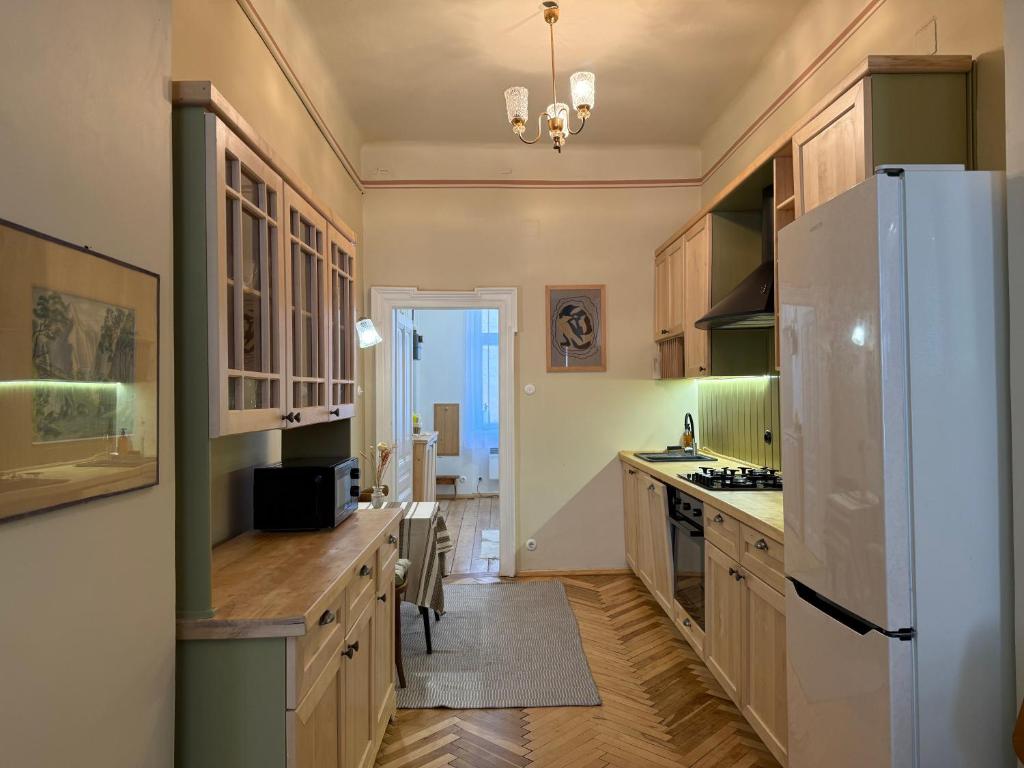 Aesthetic Apartment Near Main Square фото 4
