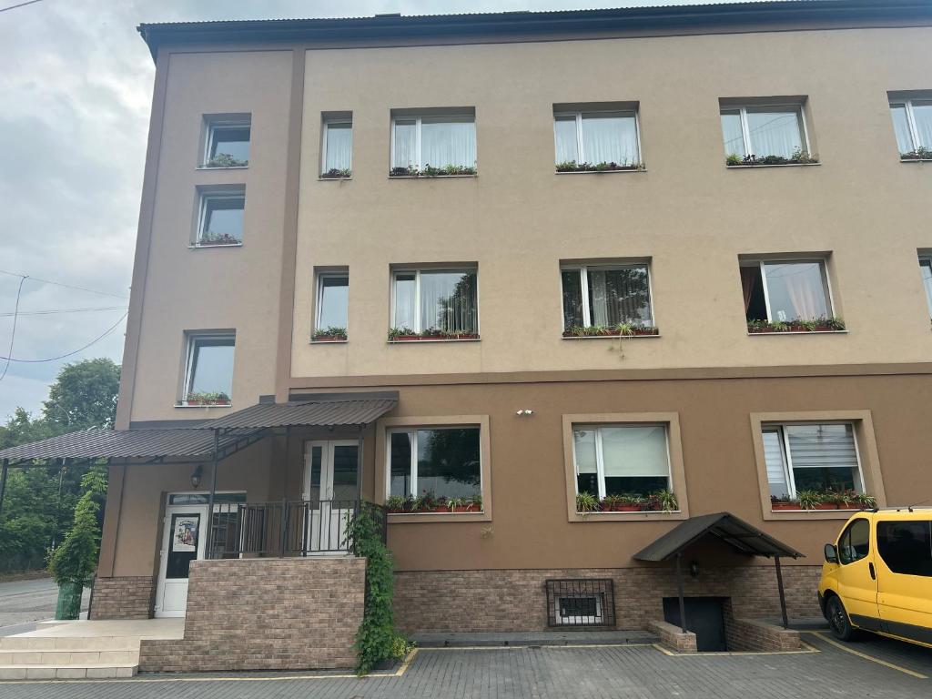 Budova, kde se hotel nachází