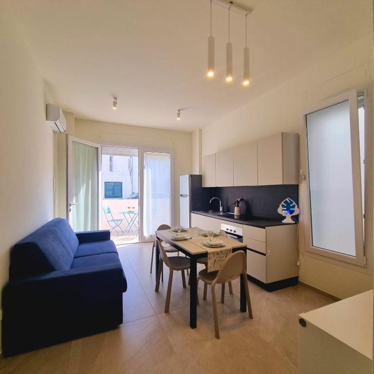 Kuchyň nebo kuchyňský kout v ubytování Azzurro Mare Aparthotel