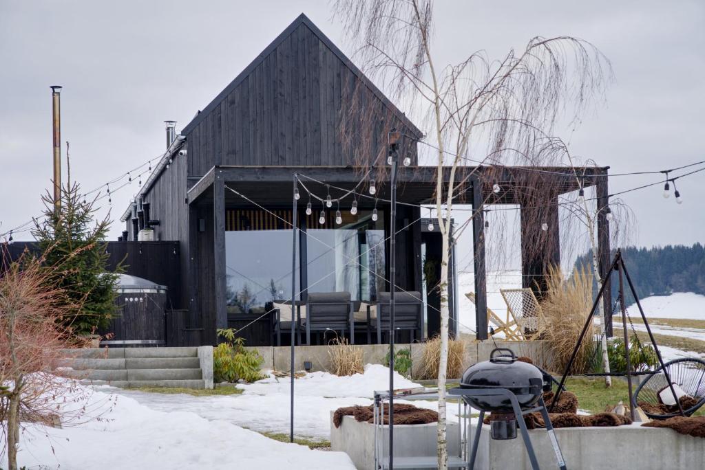 Το κτήριο όπου στεγάζεται  το σαλέ