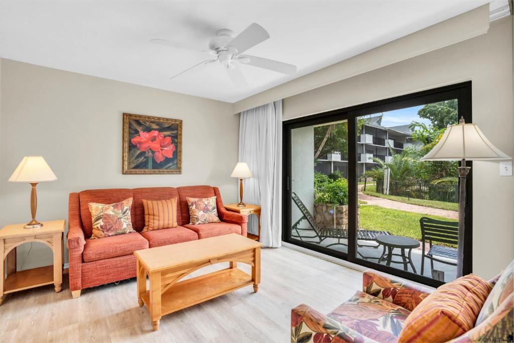 Park Shore Resort by Sunstream - 