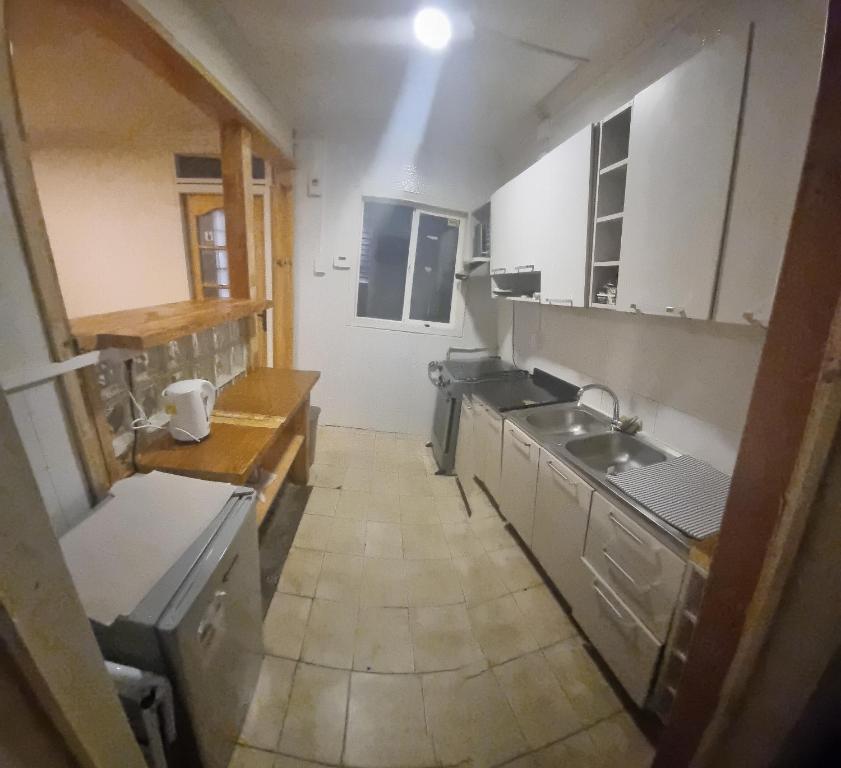 Una cocina o cocineta en Alojamiento céntrico y tranquilo