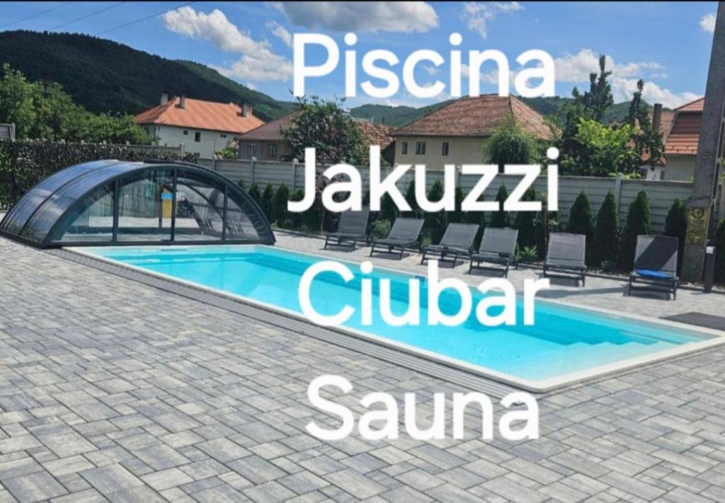 Bazén v ubytování Gerab Resort nebo v jeho okolí