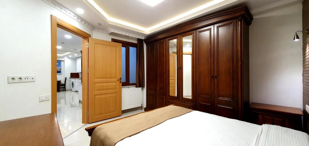 Taksim Flat - 18