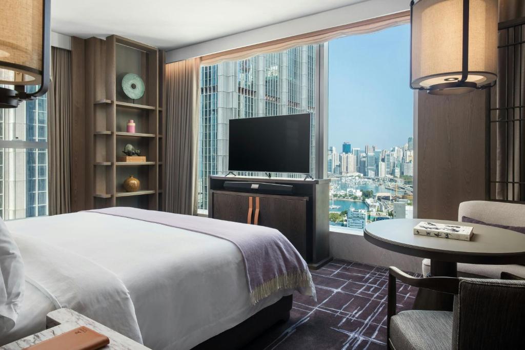 TV a/nebo společenská místnost v ubytování The St. Regis Hong Kong