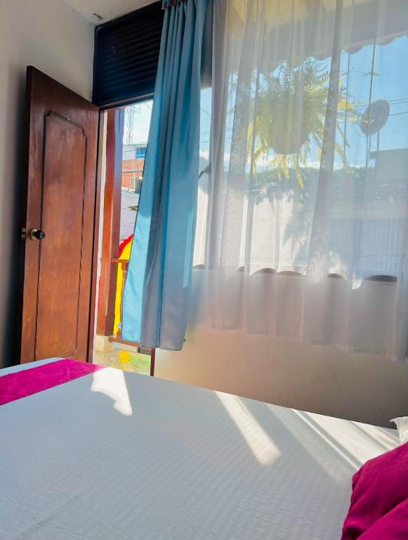 Postel nebo postele na pokoji v ubytování CasaGitanos Hotel