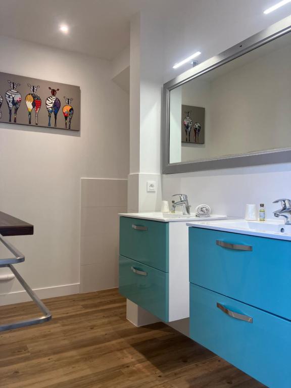 Logis Hôtel du Nord - Chambre Familiale Avec Salle De Bains Privative