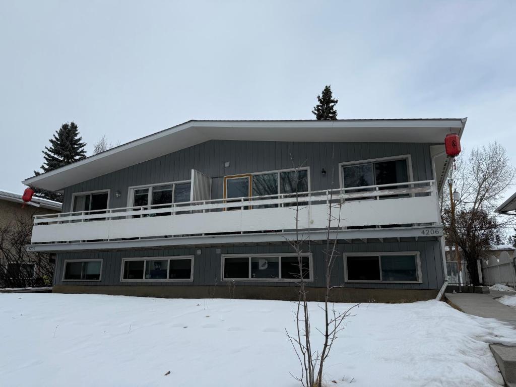 Το κτήριο όπου στεγάζεται  το δωμάτιο σε οικογενειακή κατοικία