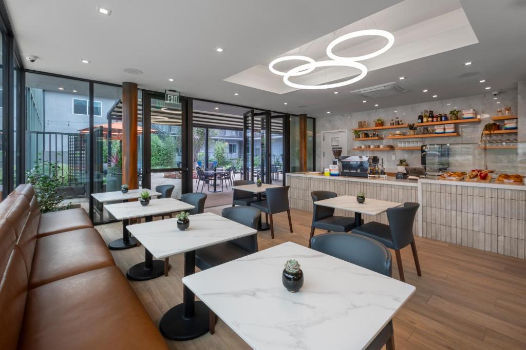 Restaurace v ubytování Olivia Hotel