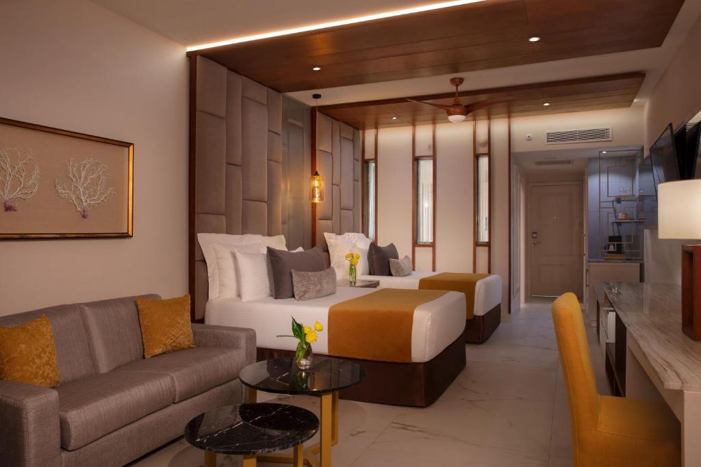 Secrets Royal Beach Punta Cana - Adults Only - All Inclusive - Preferred Club Junior Suite Pool View Double