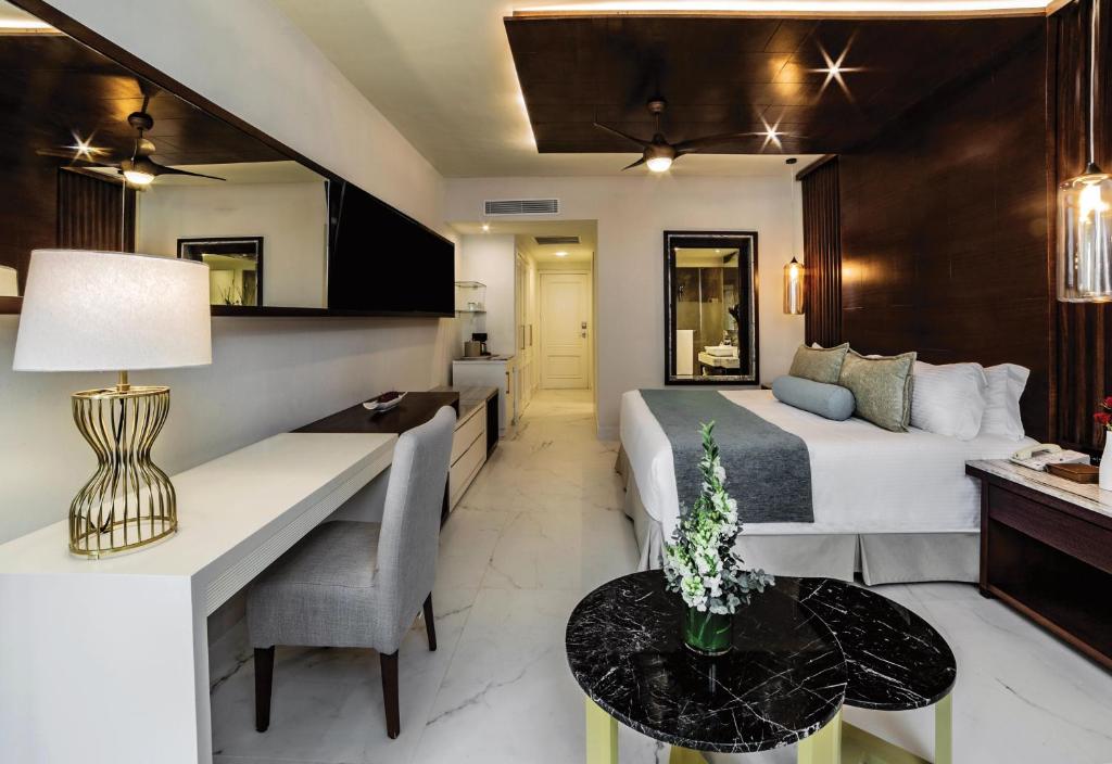 Secrets Royal Beach Punta Cana - Adults Only - All Inclusive - Junior Suite
