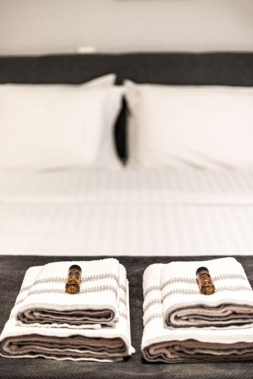 Hermes Modern Apartment - 15