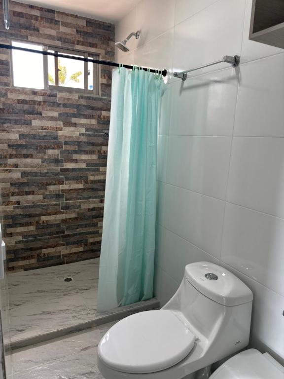 lujoso apartamento central con tres Aires acondicionados y parqueo