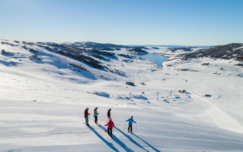 Schuss Alpine Club, Falls Creek v zimě