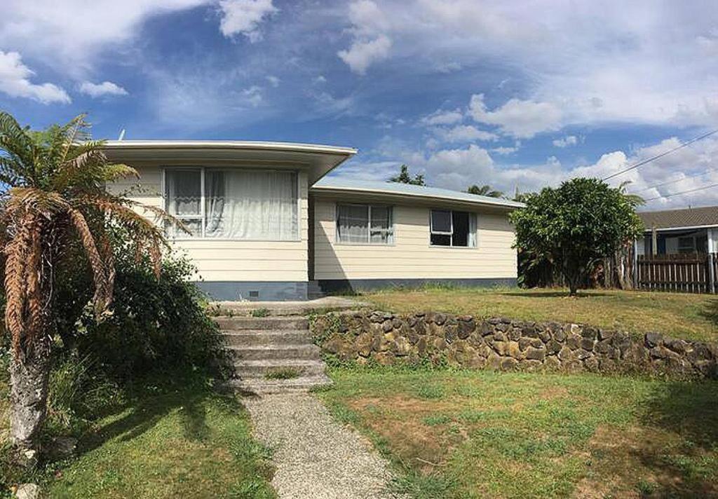 Served 3-Bedroom House A including 5 Double Beds, 1 Single Bed, and 2 King Sofa Beds - Resim 1