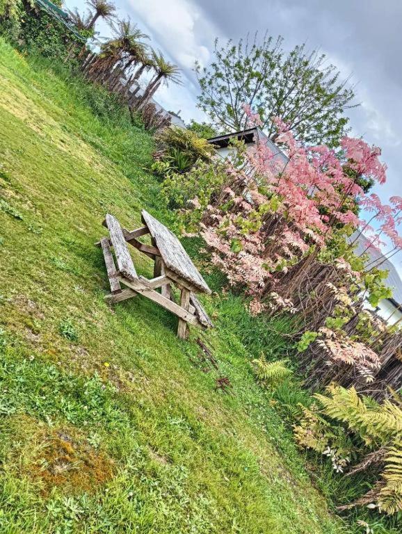 Served 3-Bedroom House A including 5 Double Beds, 1 Single Bed, and 2 King Sofa Beds - Resim 9