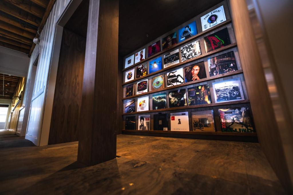 TV a/nebo společenská místnost v ubytování evo Hotel Tahoe City