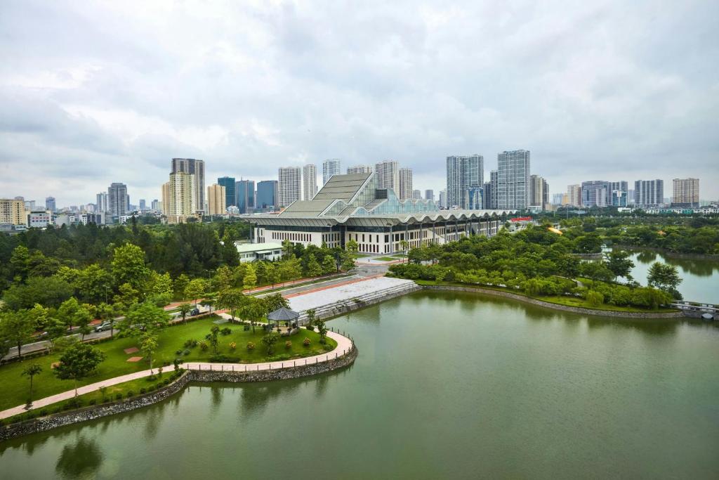 JW Marriott Hotel Hanoi - 11