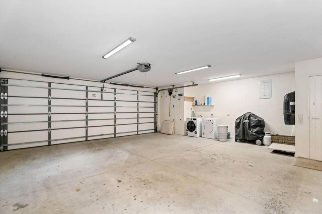 Grundriss der Unterkunft Huge &amp; Stylish on Shotover 4 Bedrooms