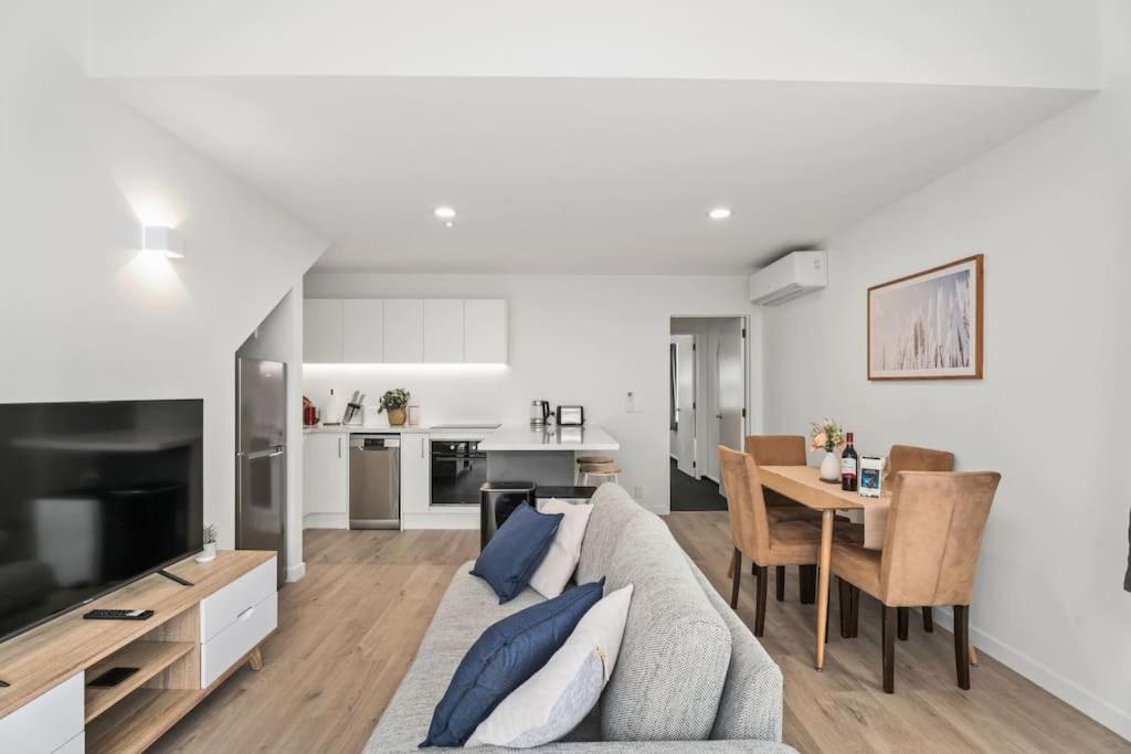 Una cocina o kitchenette en Beautiful Apartment Sleeps 4 Close Town & Ski