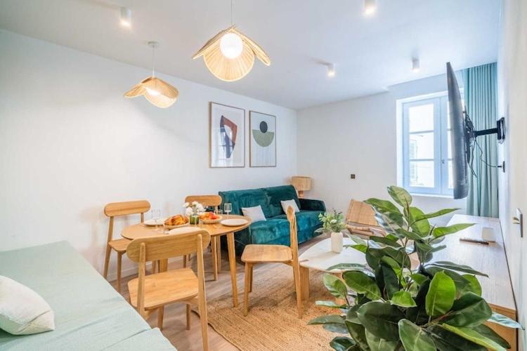 Photo de la galerie de l'établissement Cosy 2bdr flat - Hyper centre St Tropez, à Saint-Tropez