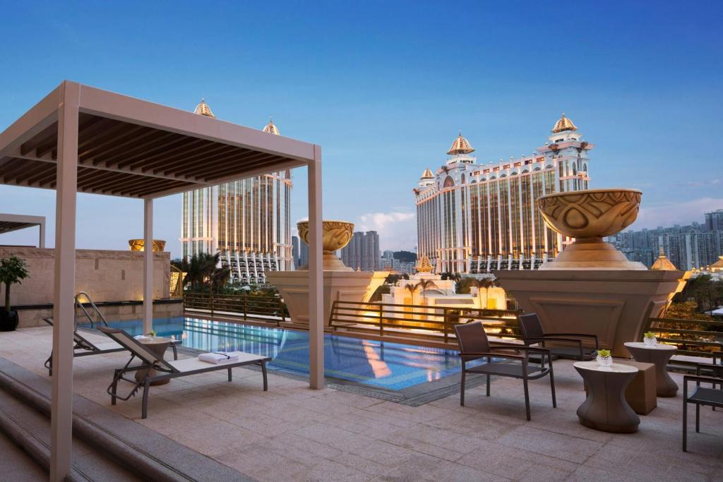 Bazén v ubytování JW Marriott Hotel Macau nebo v jeho okolí