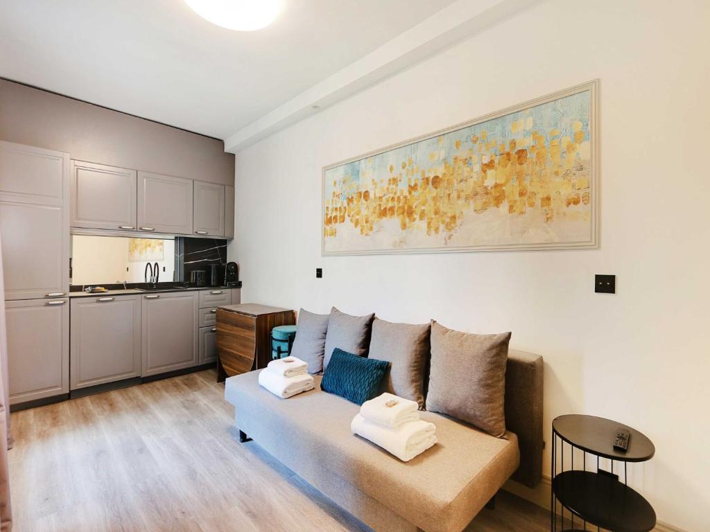 Photo de la galerie de l'établissement Modern apartment with balcony - 2BR 6P- Roquette, à Paris