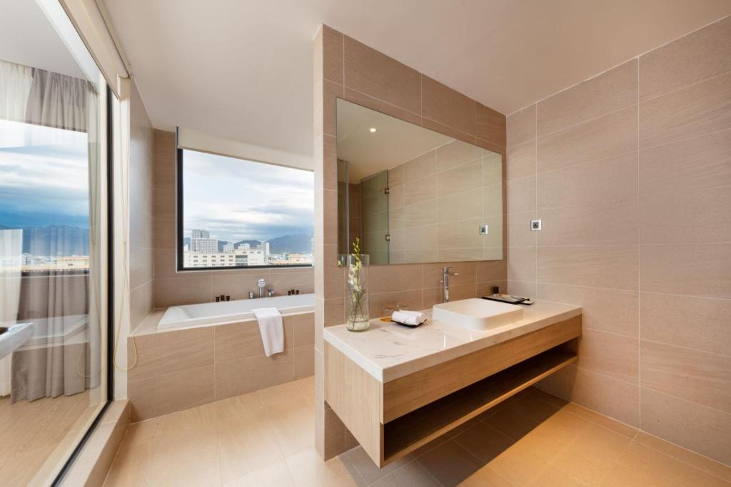 Koupelna v ubytování DQua Hotel