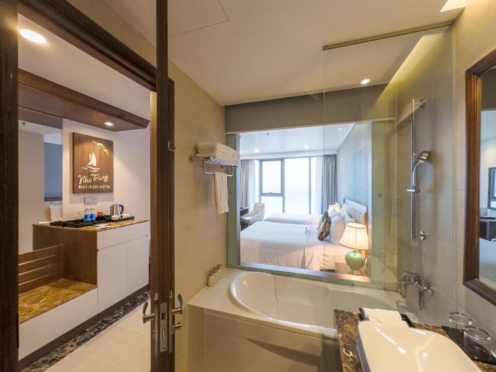 Phòng Deluxe 3 Người Nhìn Ra Biển
