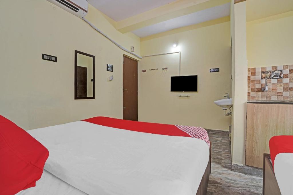 TV a/nebo společenská místnost v ubytování Hotel O T.Nagar